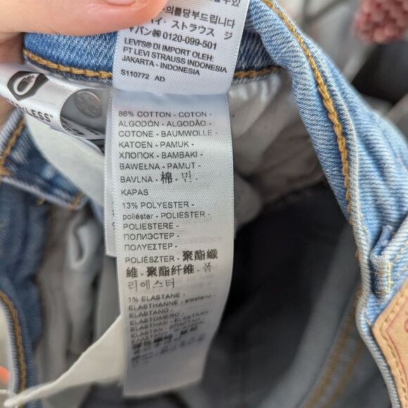 Levi's Ribcage Straight Ankle Jeans Size 26 - Picture 9 of 10